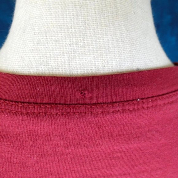 Eddie Bauer Cranberry Short Sleeve VNeck Tee Large - Picture 7 of 8